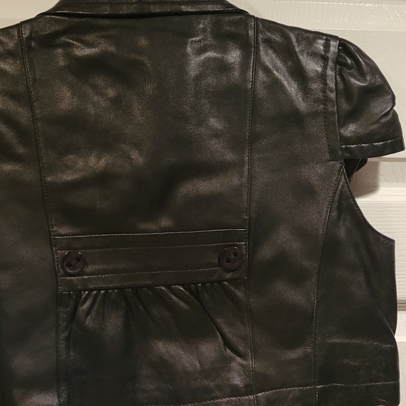 Leather Vest - Picture 4 of 6
